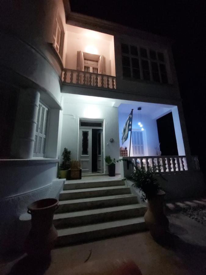 Tower Traditional Pool Villa Kremastí المظهر الخارجي الصورة