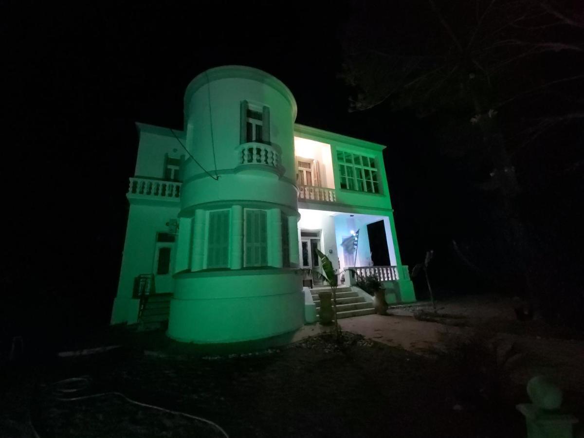 Tower Traditional Pool Villa Kremastí المظهر الخارجي الصورة