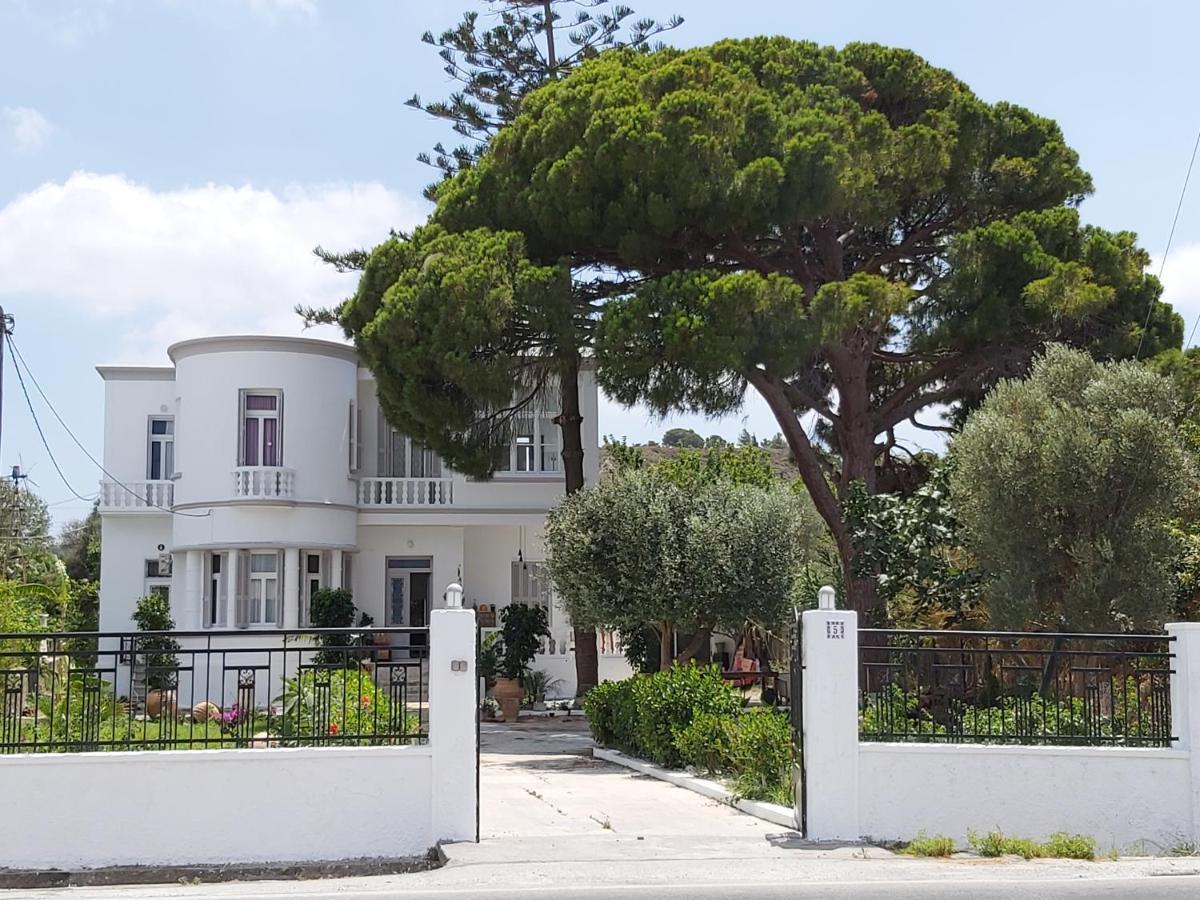 Tower Traditional Pool Villa Kremastí المظهر الخارجي الصورة