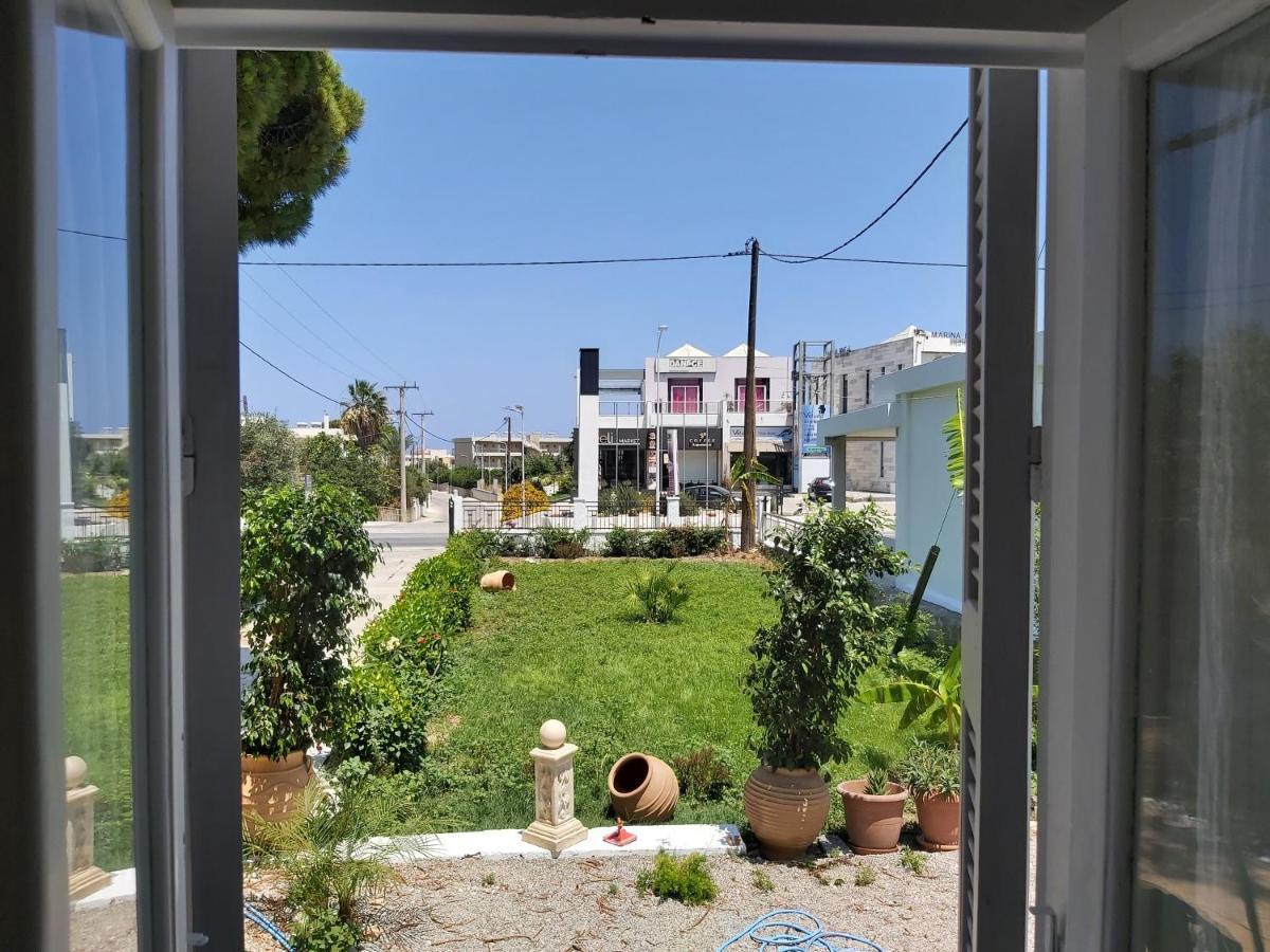 Tower Traditional Pool Villa Kremastí المظهر الخارجي الصورة