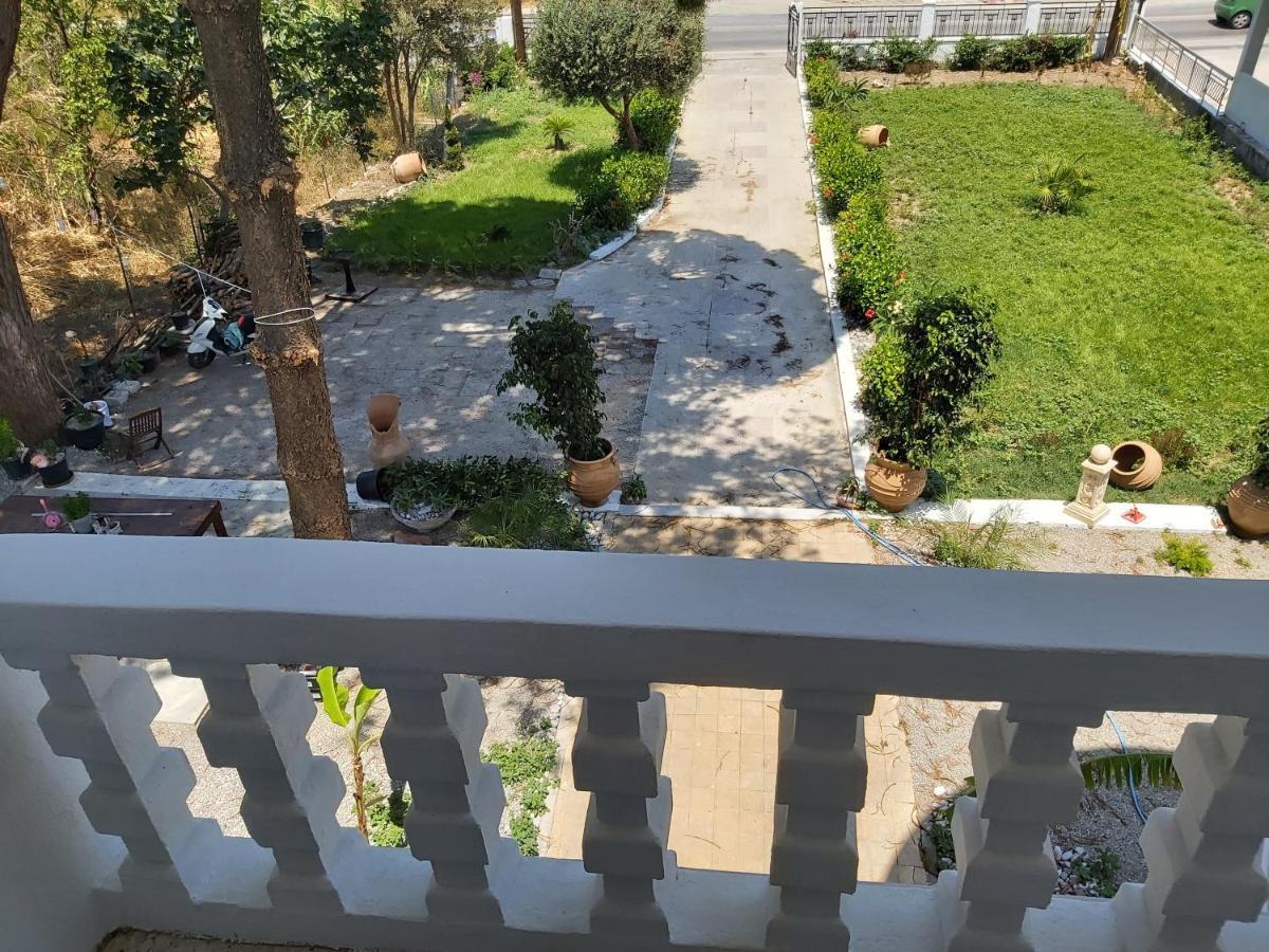 Tower Traditional Pool Villa Kremastí المظهر الخارجي الصورة