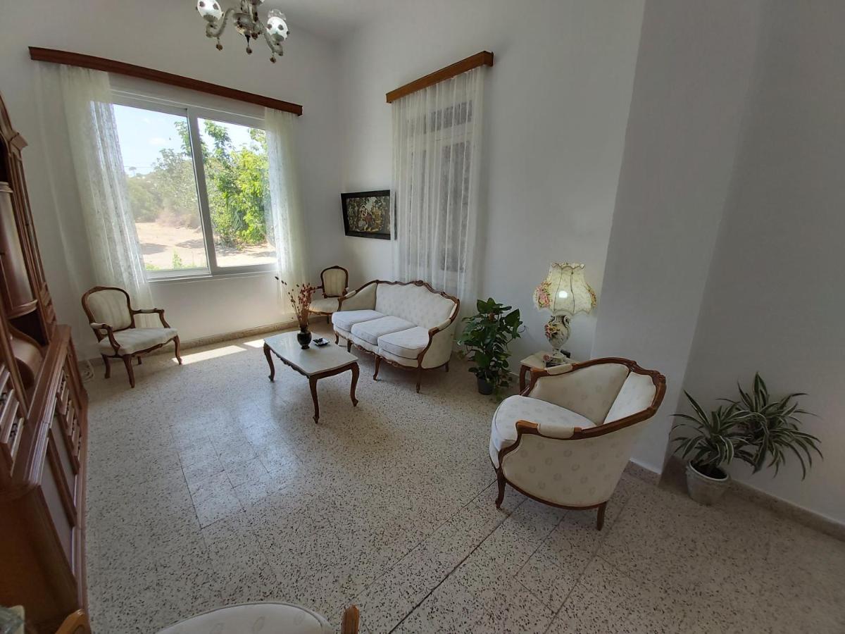 Tower Traditional Pool Villa Kremastí المظهر الخارجي الصورة