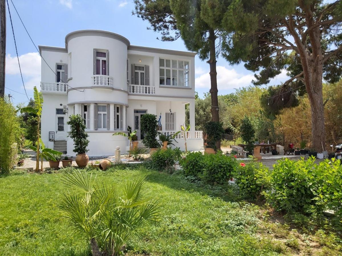 Tower Traditional Pool Villa Kremastí المظهر الخارجي الصورة