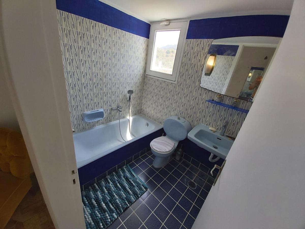 Tower Traditional Pool Villa Kremastí المظهر الخارجي الصورة