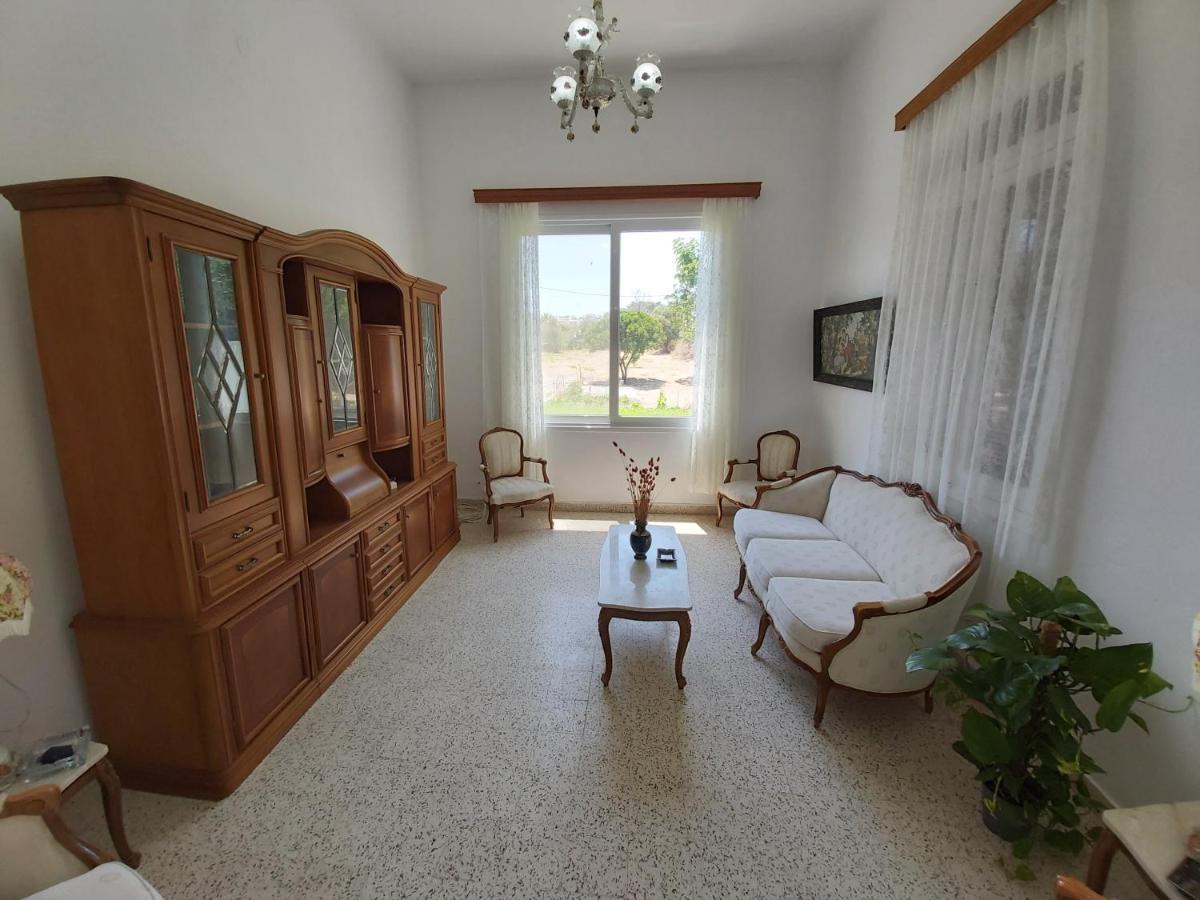 Tower Traditional Pool Villa Kremastí المظهر الخارجي الصورة