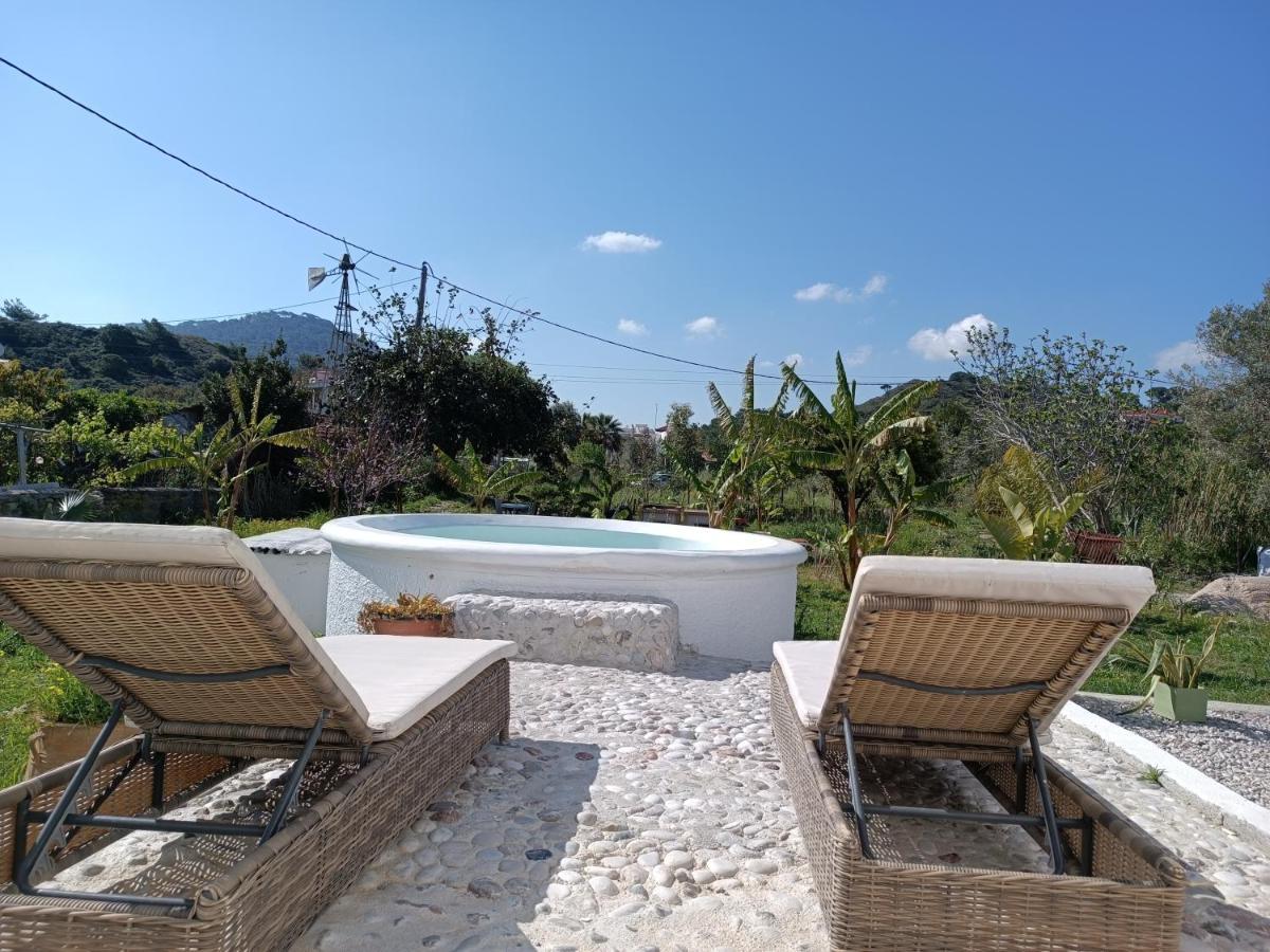 Tower Traditional Pool Villa Kremastí المظهر الخارجي الصورة